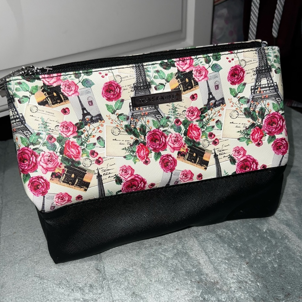 TAHARI Makeup Bag